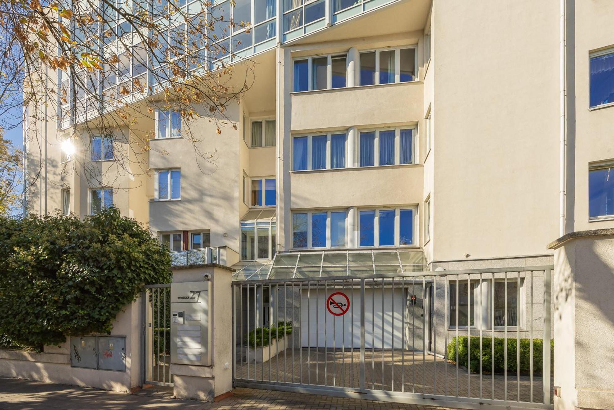 Family With Parking Mokotow By Renters Warszawa